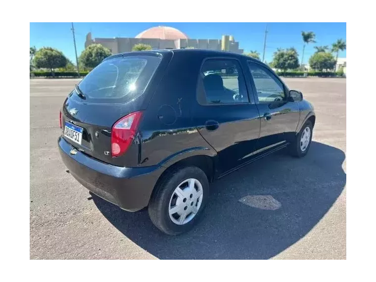 Chevrolet Celta Preto 6