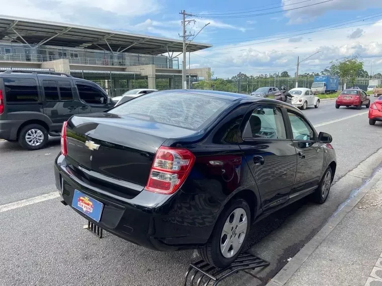 Chevrolet Cobalt Preto 6