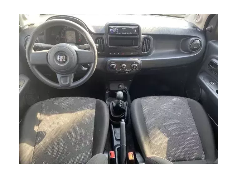 Fiat Mobi Prata 7