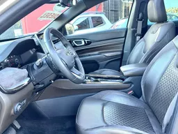 Jeep Commander