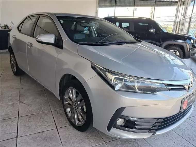 Toyota Corolla Prata 5