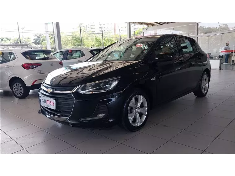 Chevrolet Onix Preto 8