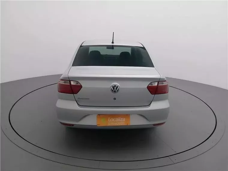 Volkswagen Voyage Prata 17