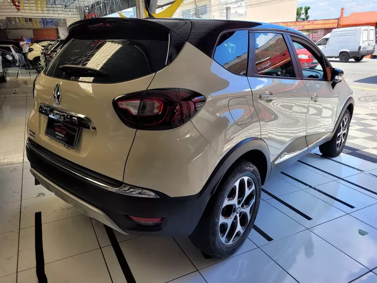 Renault Captur Bege 5