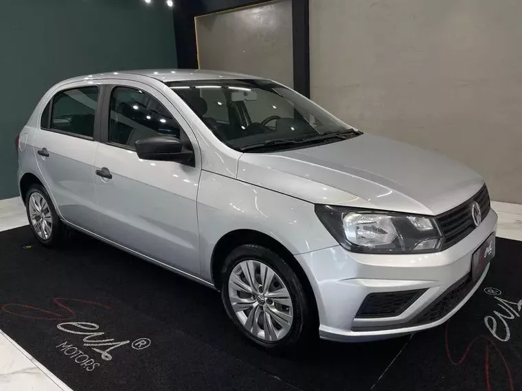 Volkswagen Gol Prata 3