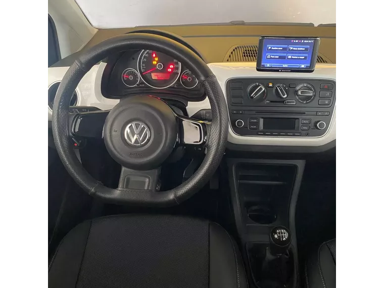 Volkswagen UP Branco 8