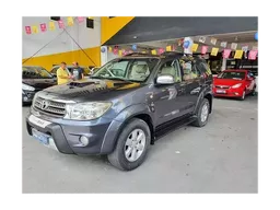 Toyota Hilux SW4