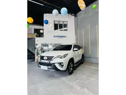 Toyota Hilux SW4