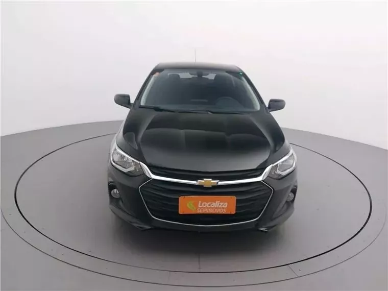 Chevrolet Onix Preto 7