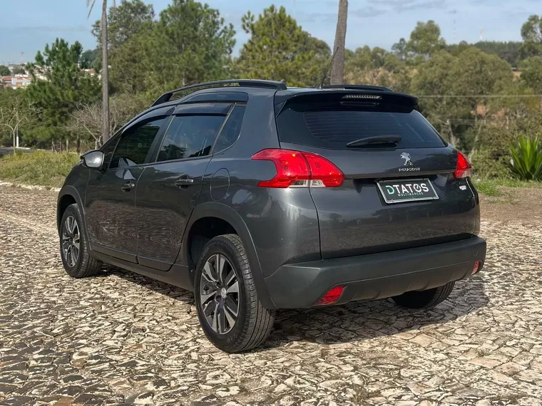 Peugeot 2008 Cinza 5