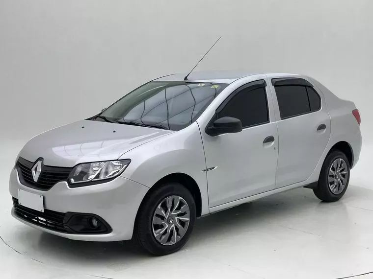 Renault Logan Prata 6