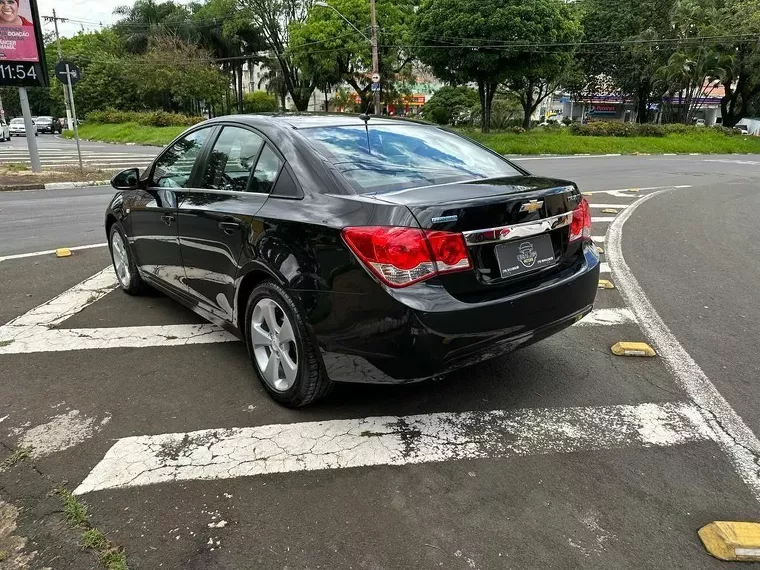 Chevrolet Cruze Preto 4