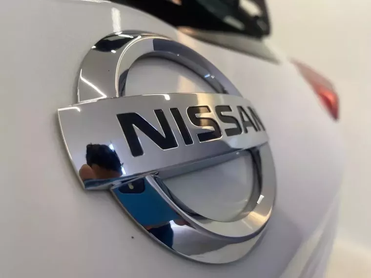 Nissan Kicks Branco 10