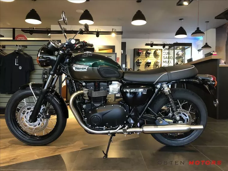 Triumph Bonneville Verde 6