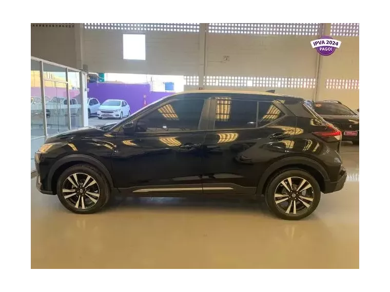 Nissan Kicks Preto 2