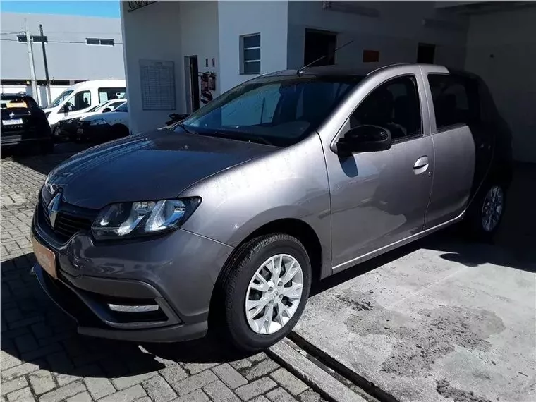 Renault Sandero Cinza 1