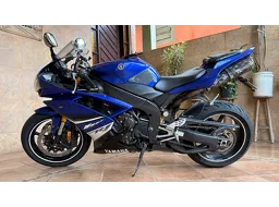 YZF R1