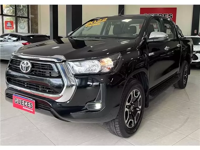 Toyota Hilux Preto 17