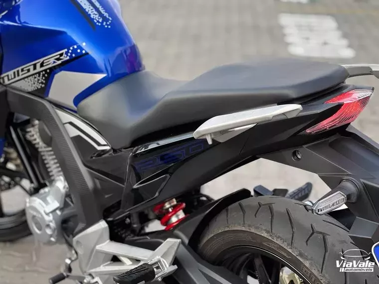 Honda CB 250 Twister Azul 9