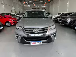 Toyota Hilux SW4