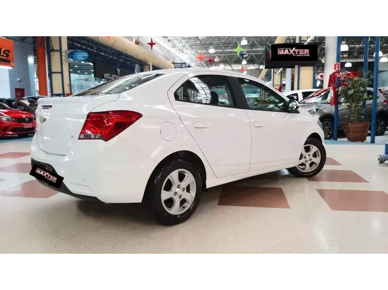 Chevrolet Prisma Branco 10