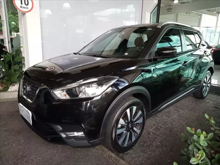 Nissan Kicks Preto 5