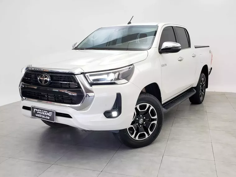 Toyota Hilux Branco 1