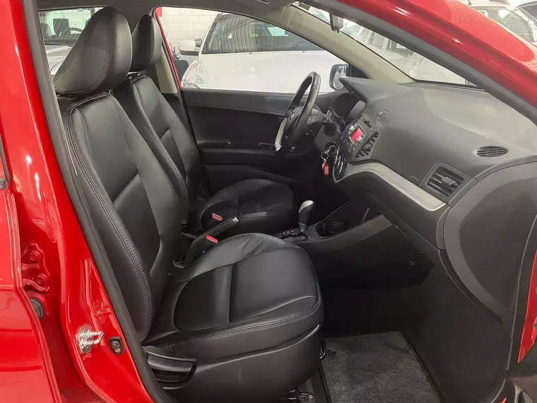 KIA Picanto Vermelho 13