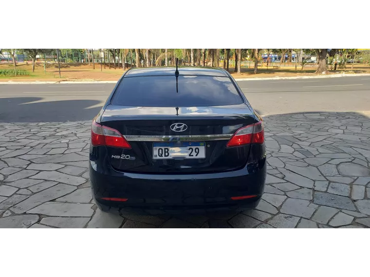 Hyundai HB20S Preto 2