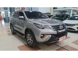 Hilux SW4