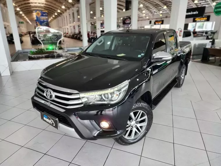 Toyota Hilux Preto 5