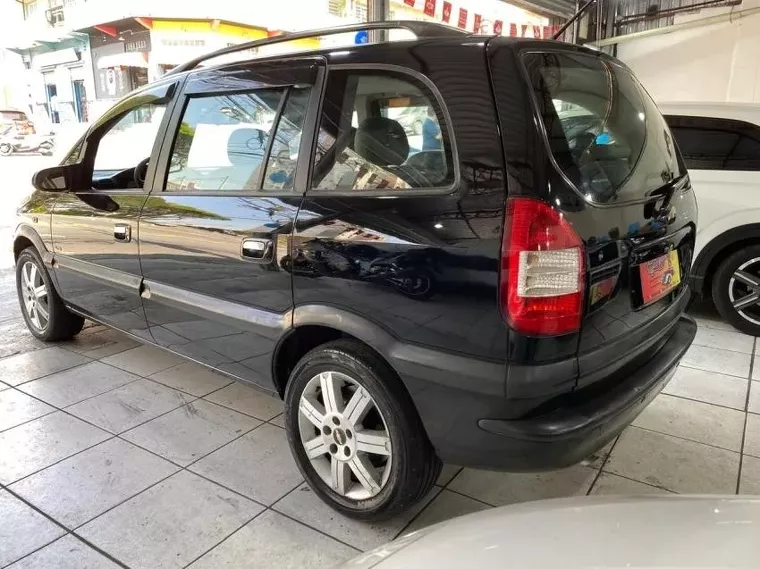 Chevrolet Zafira Preto 6