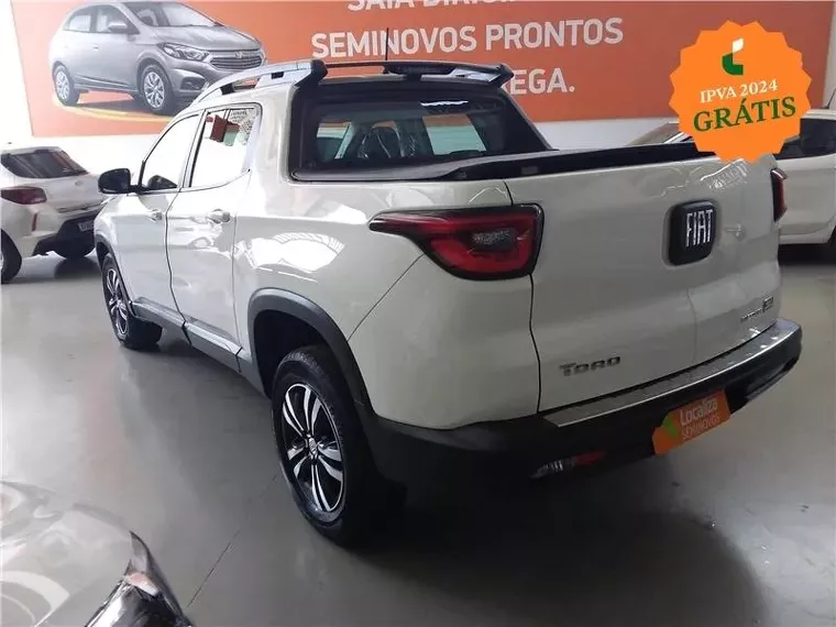 Fiat Toro Branco 10