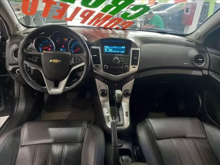 Chevrolet Cruze Preto 10