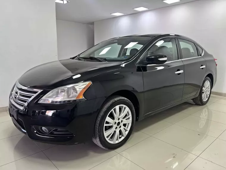 Nissan Sentra Preto 12