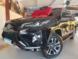 Toyota Hilux SW4