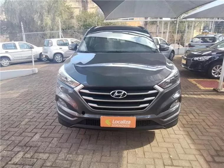 Hyundai Tucson Cinza 4