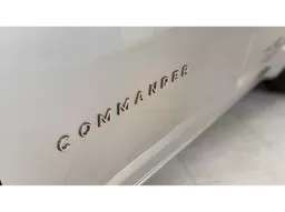 Jeep Commander