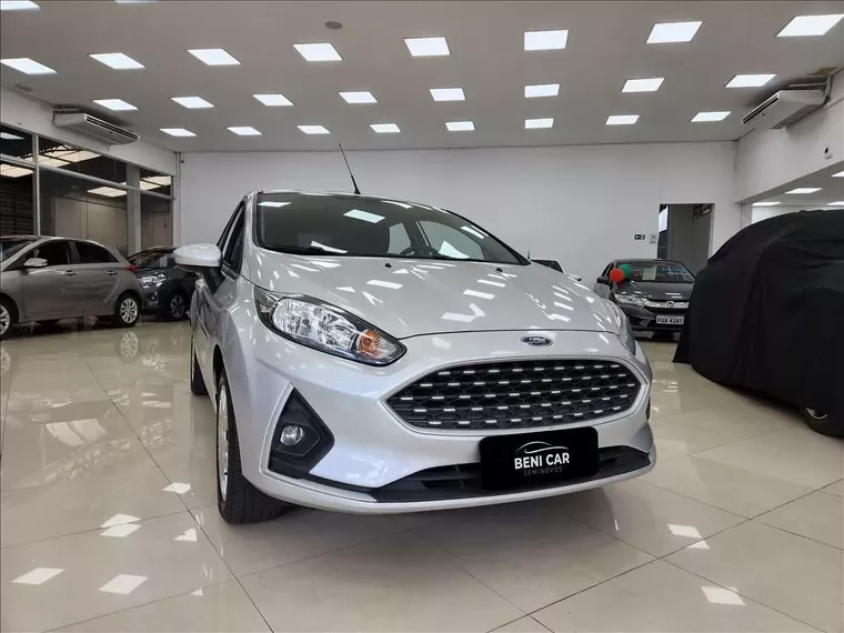 Ford Fiesta Prata 7