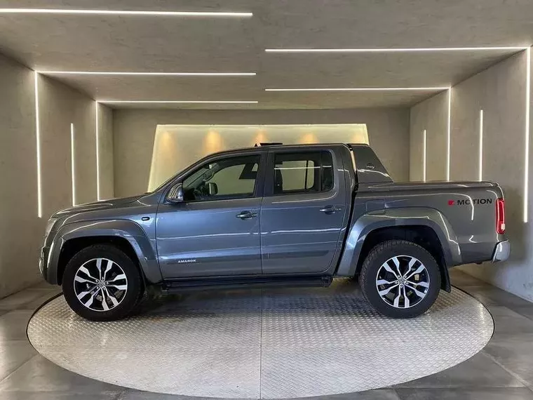 Volkswagen Amarok Cinza 7