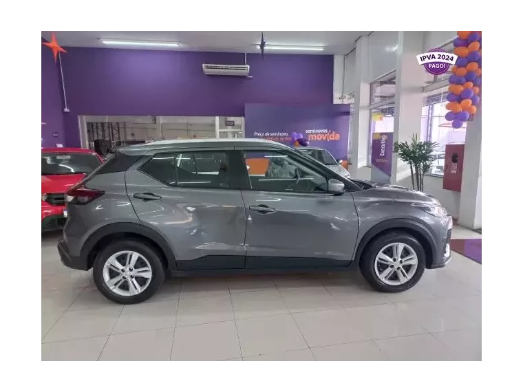 Nissan Kicks Cinza 4