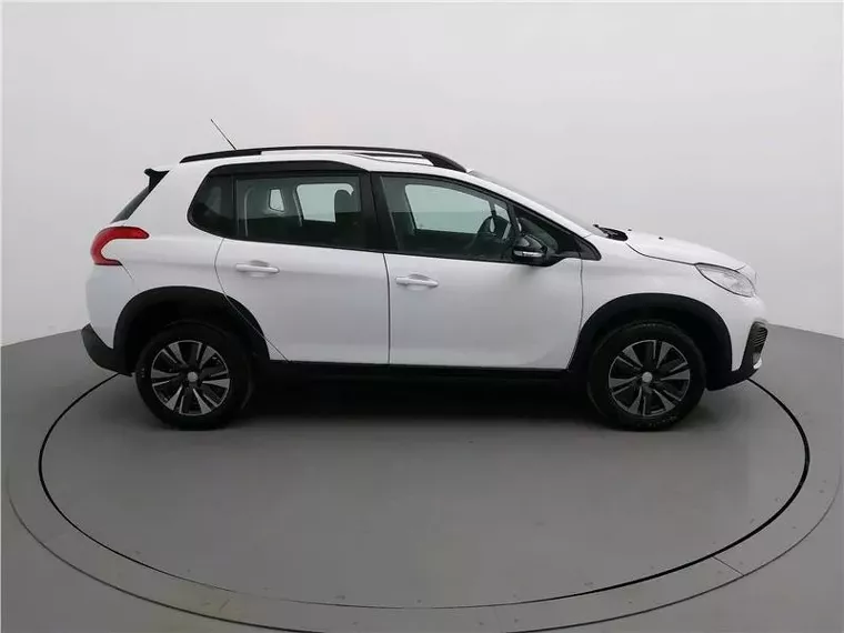 Peugeot 2008 Branco 11