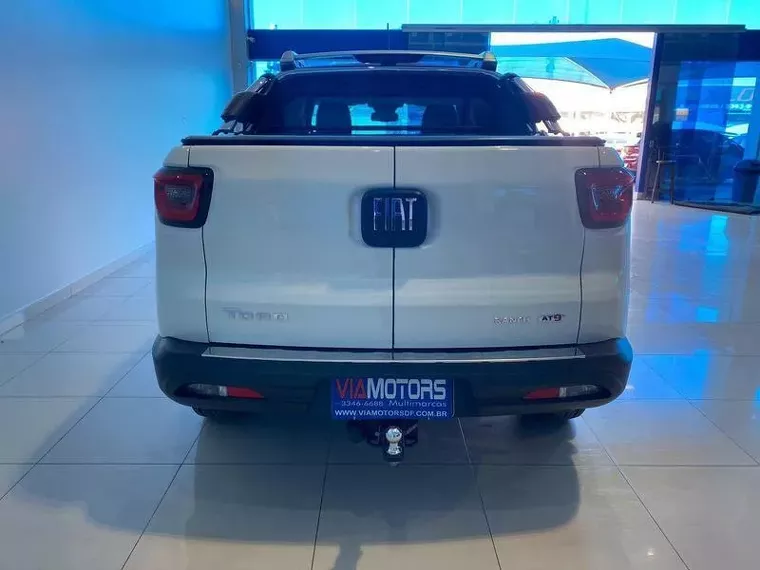 Fiat Toro Branco 2