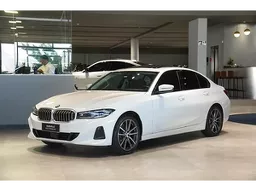 BMW 320i