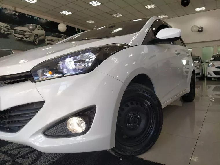 Hyundai HB20S Branco 12