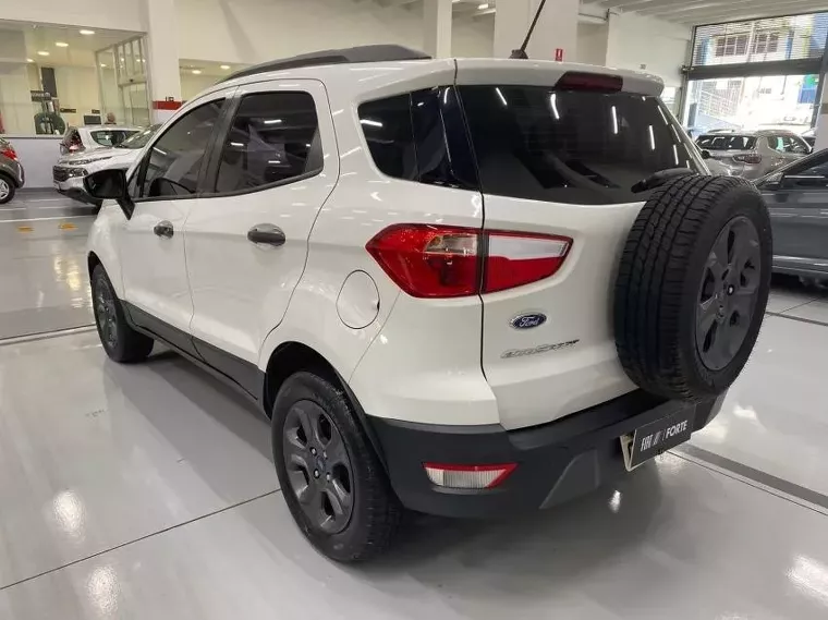 Ford Ecosport Branco 7