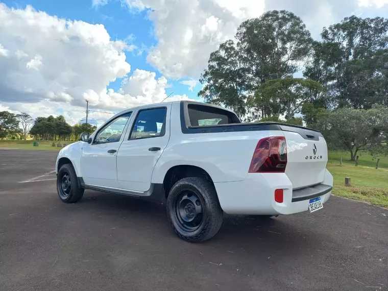 Renault Duster Oroch Branco 1