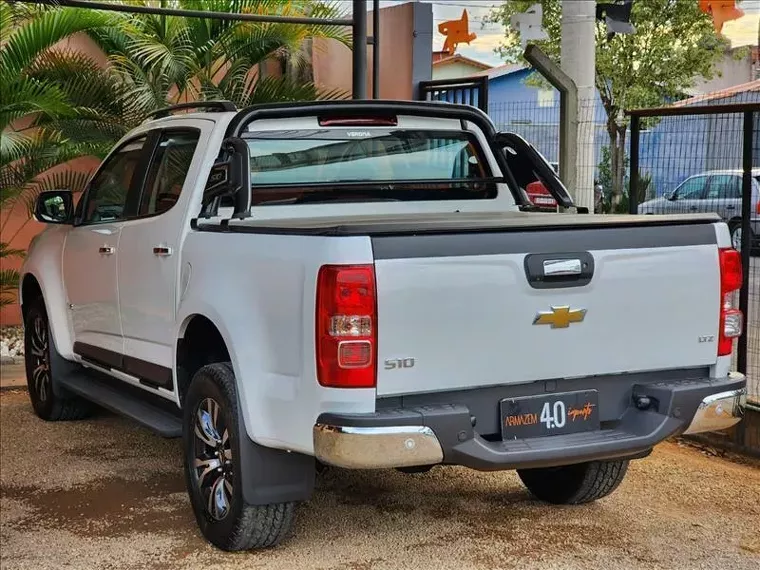 Chevrolet S10 Branco 6