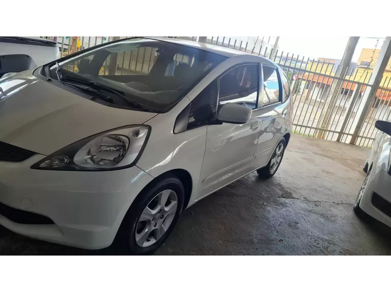 Honda FIT Branco 1