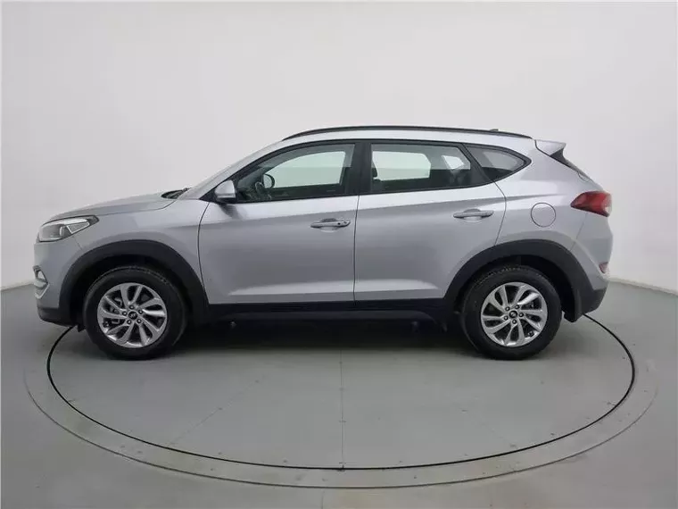 Hyundai Tucson Prata 13